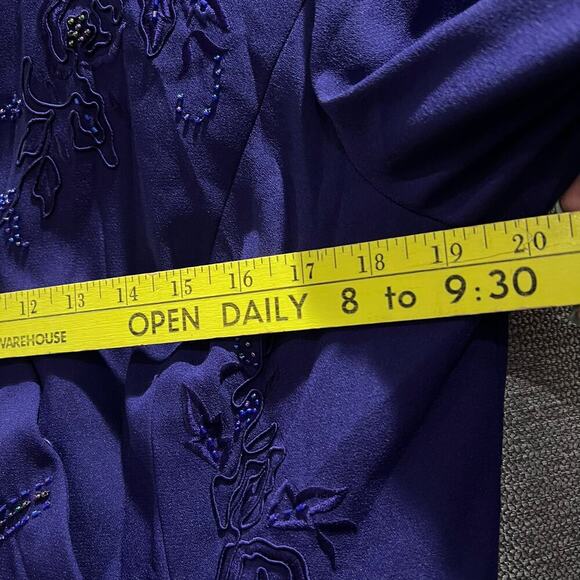 Justin Taylor Vintage 2 Piece Skirt and Blazer Suit Purple Embellished Size 10 - Picture 3 of 16